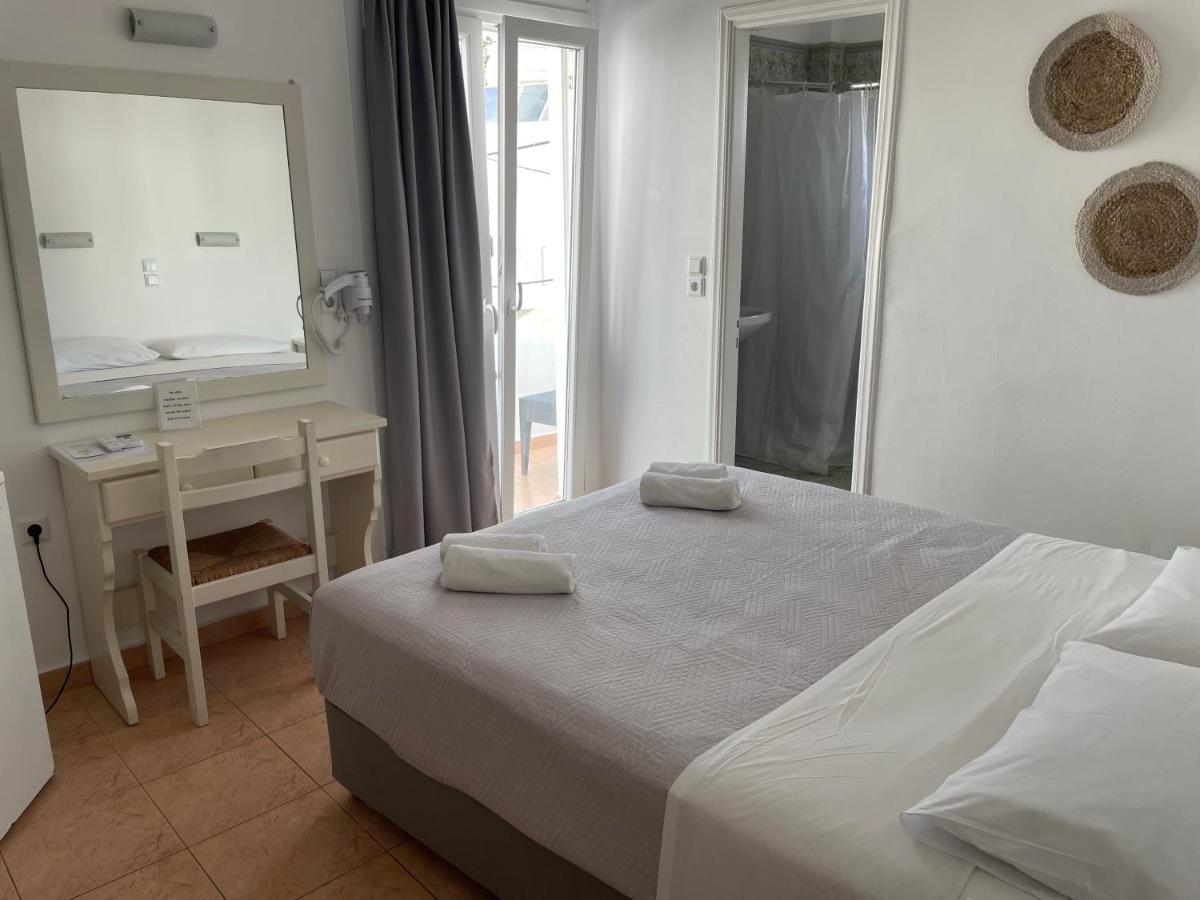 Louiza Hotel Páros Extérieur photo